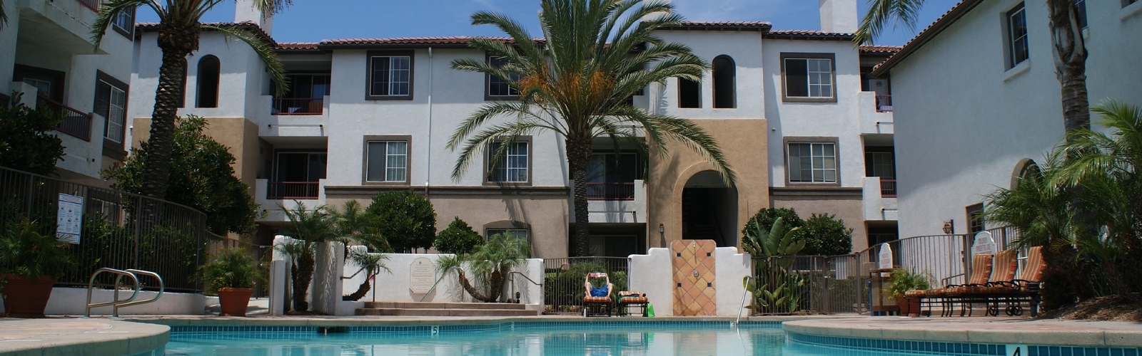 Residential Pool Service in Hollywood